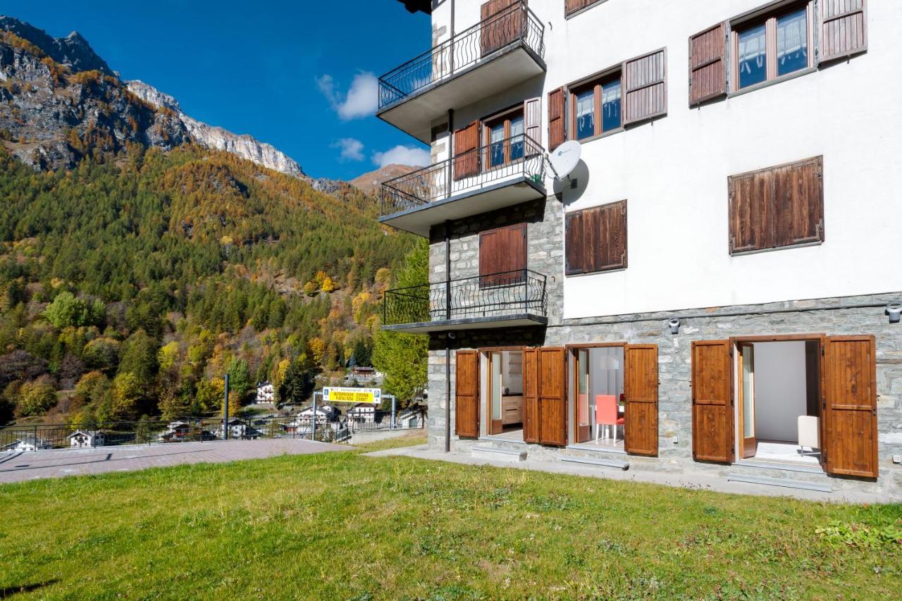 Hellochalet - Maison Rue De La Neige - Family Ski Holiday Walking Distance Skirun And Gondola Valtournenche Exterior foto